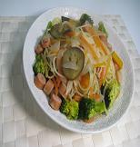 彩り野菜のスープパスタ
